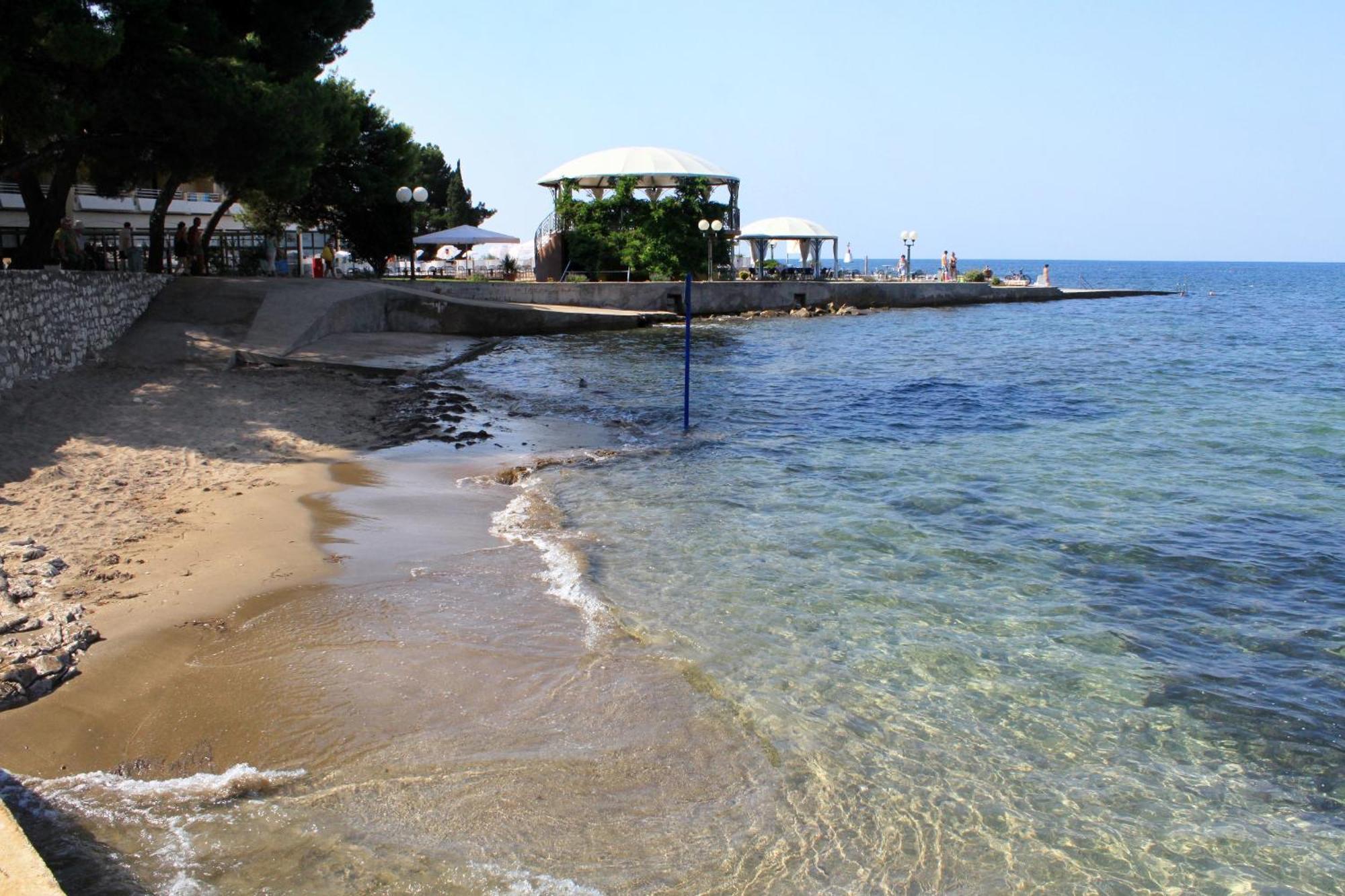 With A Parking Space - 22722 Apartmán Umag